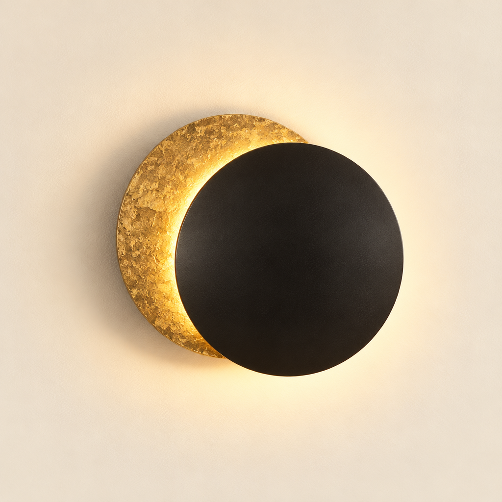 Longleat Eclipse Wall Light – switched on, studio view
